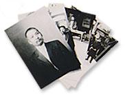 吉田東伍のはがきセットを並べている写真