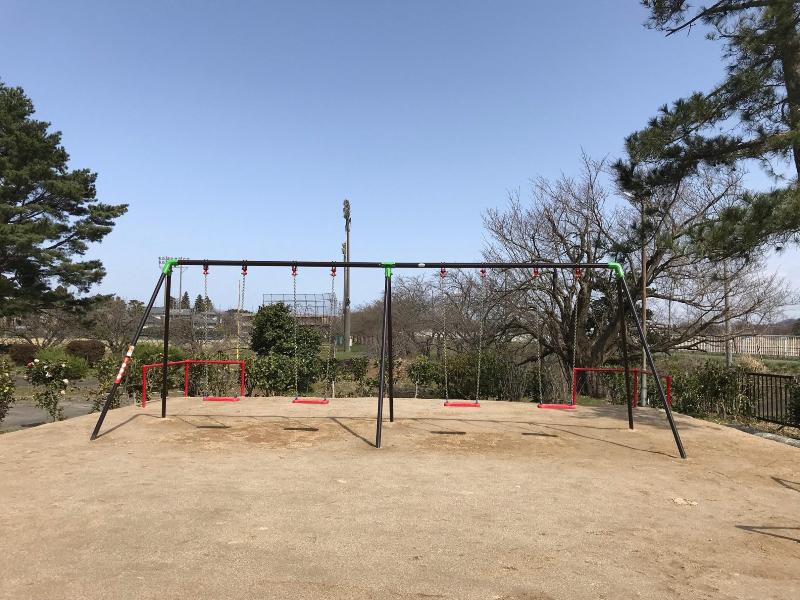 城の内児童遊園　ブランコ