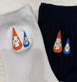 三角だるま柄の靴下